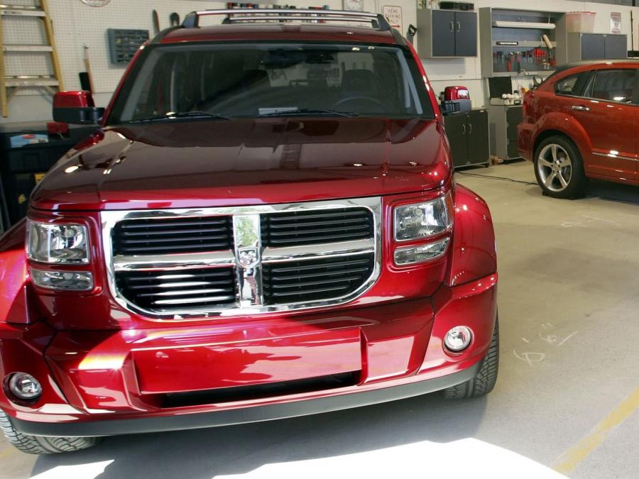  Dodge Nitro R/T 2006 года  (фото 26 из 36)